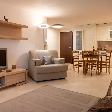 Snowflake-ski In & Out Next To Matterhorn Express Zermatt